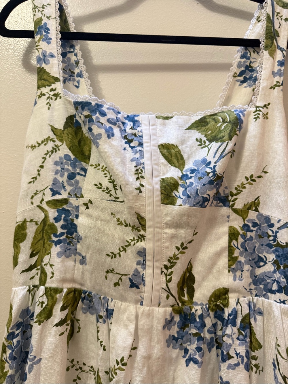Reformation Tagliatelle Hydrangea print dress - Picture 5 of 13
